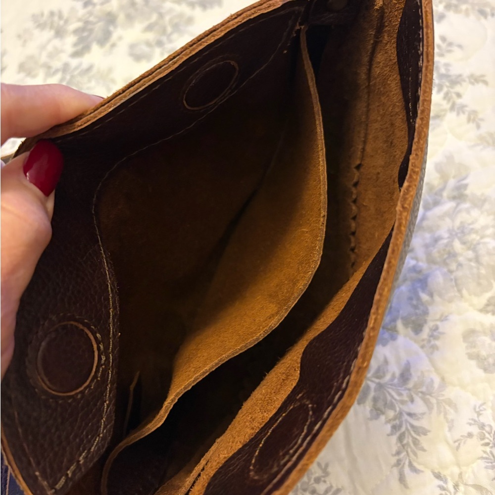 Elegant Brown Leather Women's Bag - Picture 8 of 11